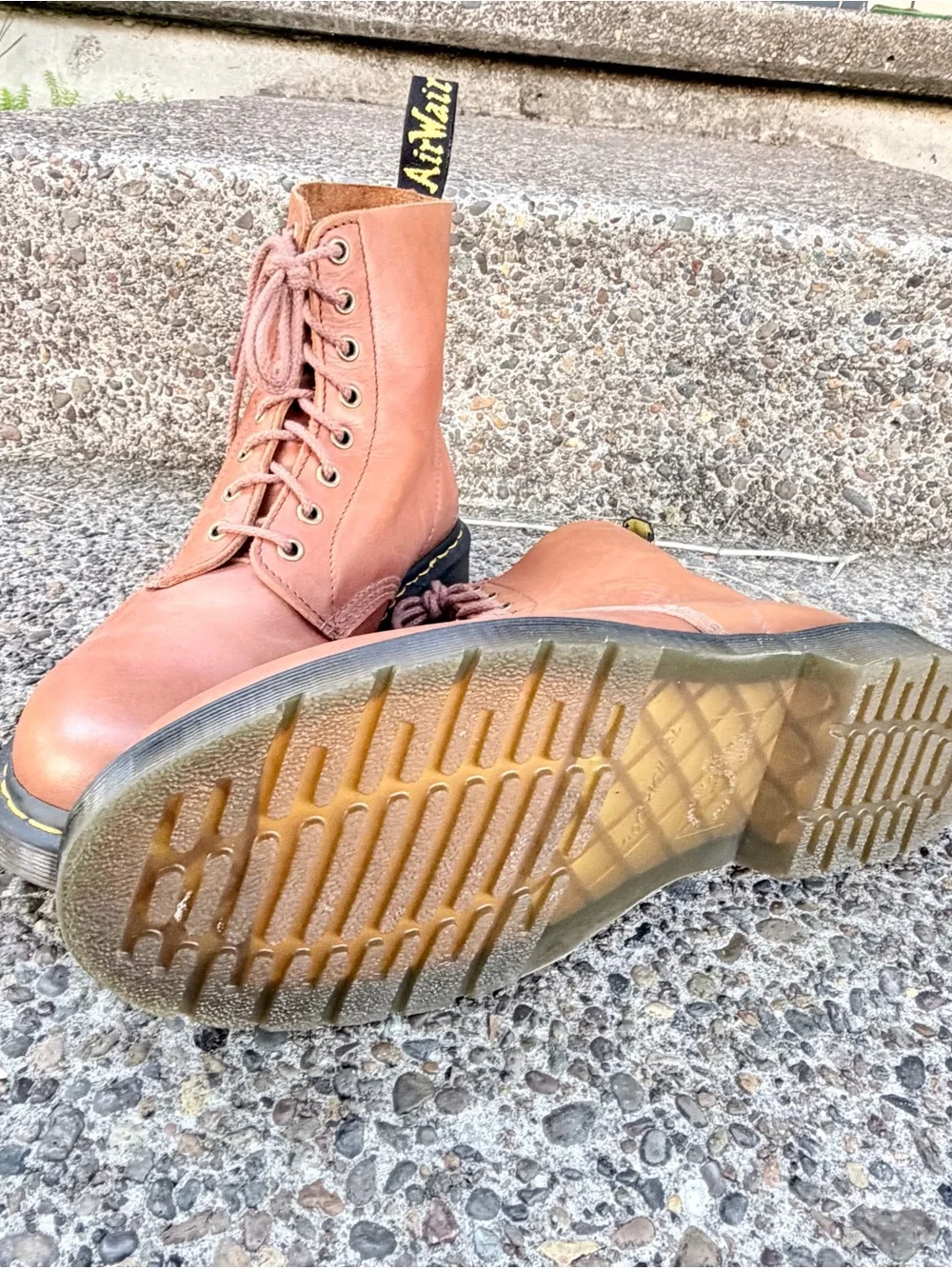 Dr. Martens 1460 Men’s Brown Leather 8-Eye Lace-Up Boots